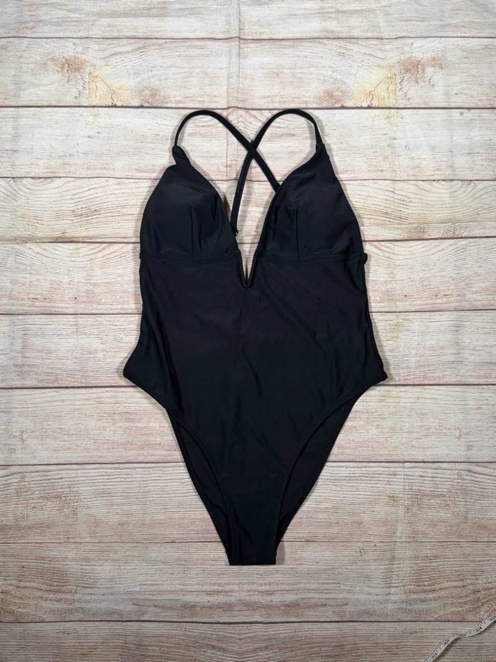 Cupshe‎ Black V-Neck Plunge One-Piece Swimsuit with Crisscross Straps